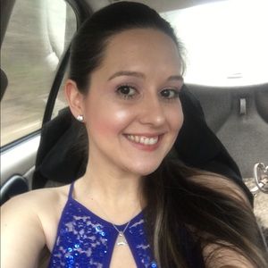 Meet your Posher, Amie